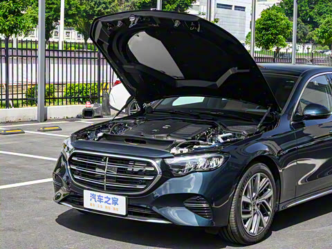 2025�� �Ŀ� E 300 L ʱ����