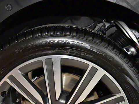 2025�� 3.0 L6 400PS �����ӳ���