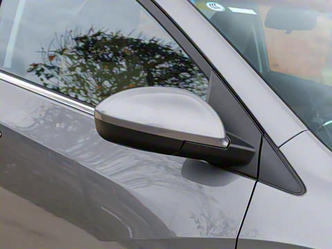 2022�� 320 �Զ������촰��