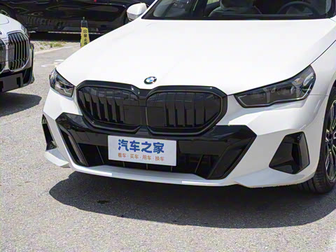 2025�� 525Li M�˶���װ