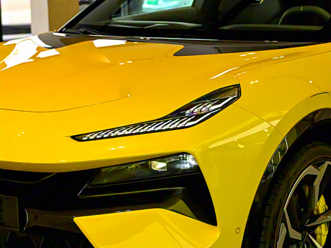 2025�� 900 ������