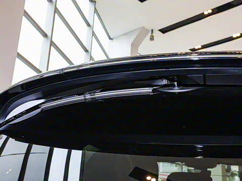 2025�� 400PS Dynamic HSE