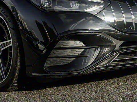 2023�� AMG EQE 53 4MATIC+