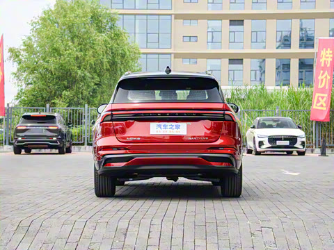 2025�� 2.0T ������������˹��