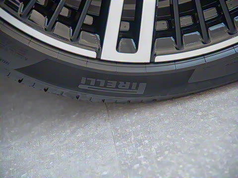 2025�� 102kWh ǩ����