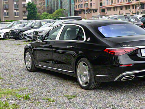 2025�� �Ŀ� S 680 4MATIC