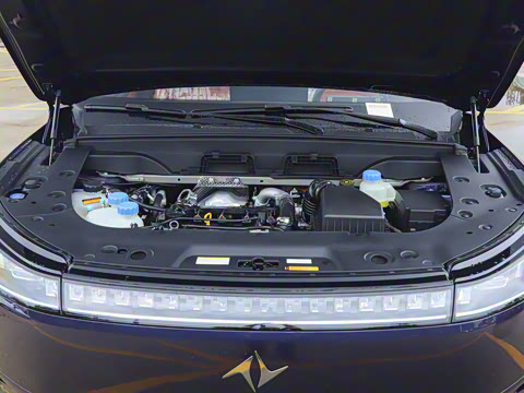 2025�� 210Ultra���Ȱ� 6��