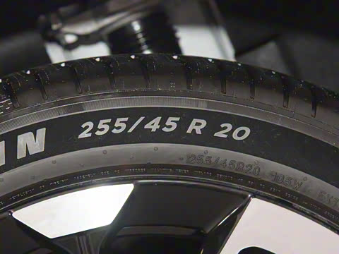 2025�� 702 �������� Ultra