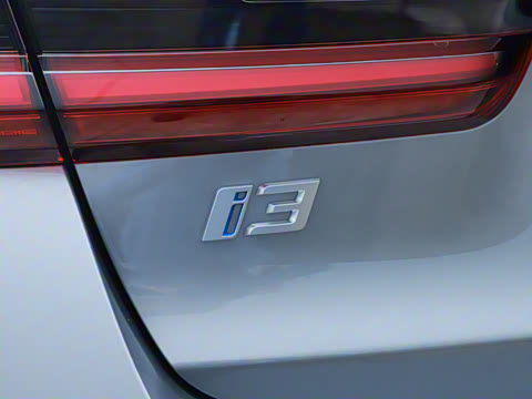 2022�� eDrive 35 L