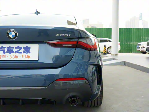 2021�� 425i M�˶���ҹ��
