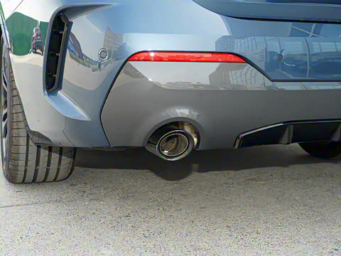 2021�� 425i M�˶���ҹ��