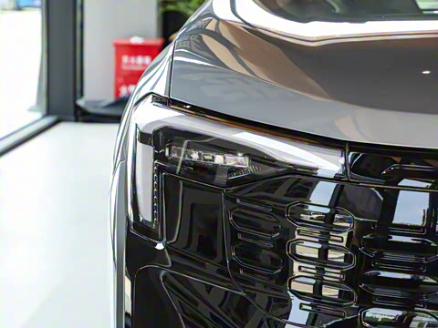 2025�� EcoBoost 170 ������