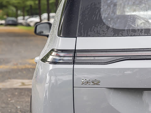 2025�� Plus 510 ������