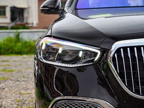 2025�� �Ŀ� S 680 4MATIC