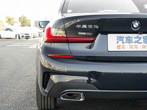 2022�� 320Li M�˶���װ