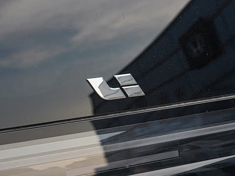 2025�� Ultra ���ܻ��°�