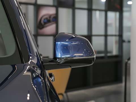 2022�� xDrive 40Li M�˶���װ