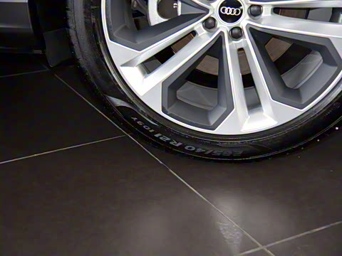 2022�� 55 TFSI quattro S line�˶���