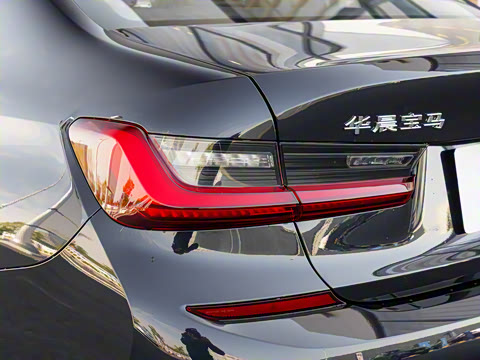 2022�� 320Li M�˶���װ