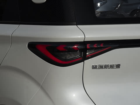 2025�� 405km ������