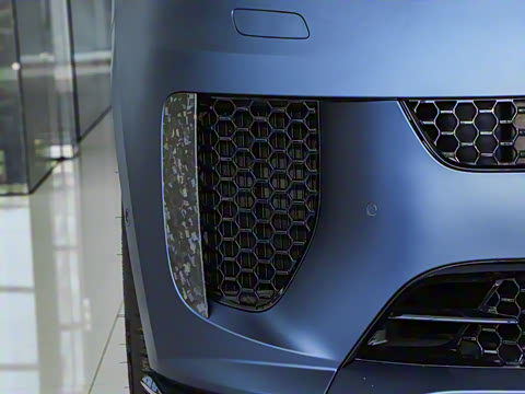 2025�� 4.4 V8 SV Edition Two