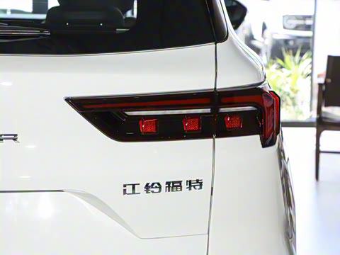 2025�� EcoBoost 170 ������