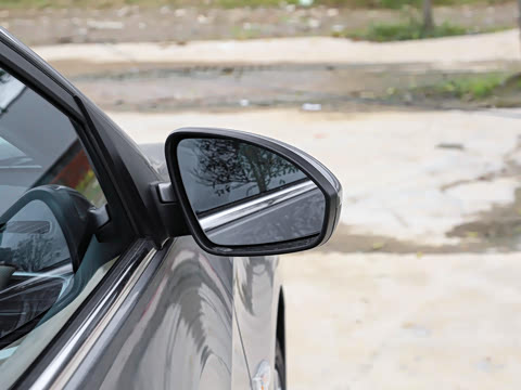 2022�� 320 �Զ������촰��