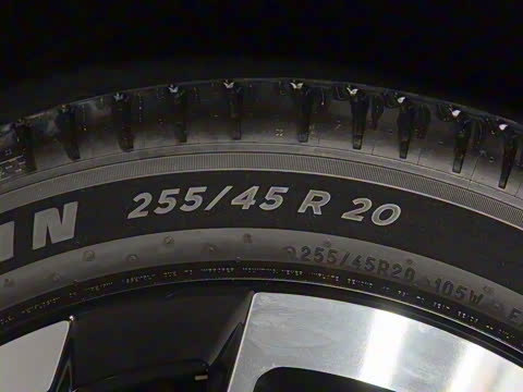 2025�� 702 �������� Ultra