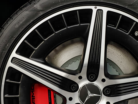 2023�� AMG EQE 53 4MATIC+