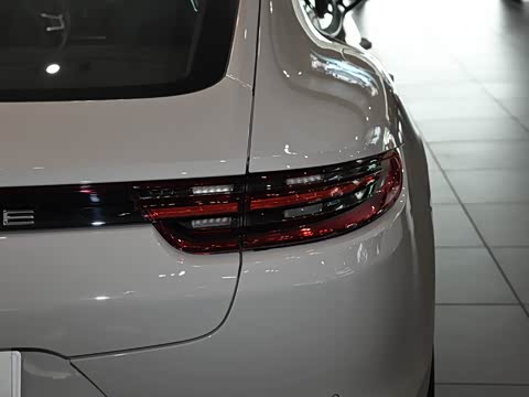 2018�� Panamera 4 E-Hybrid 2.9T