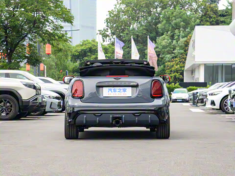 2025�� JOHN COOPER WORKS CABRIO