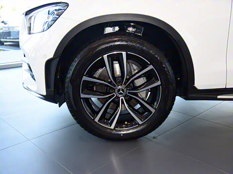 2022�� GLC 300 L 4MATIC ������