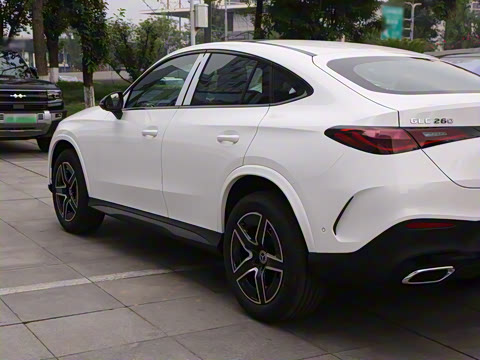 2025�� �Ŀ� GLC 260 4MATIC ����SUV