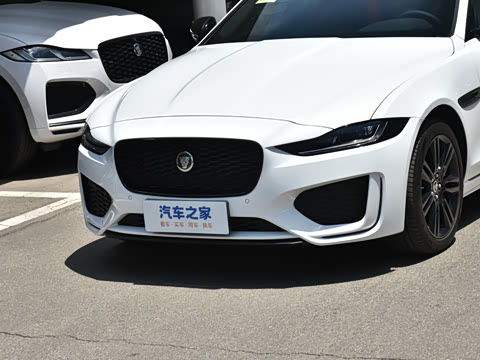 2025�� 2.0T 250PS R-DYNAMIC 90�����ذ�