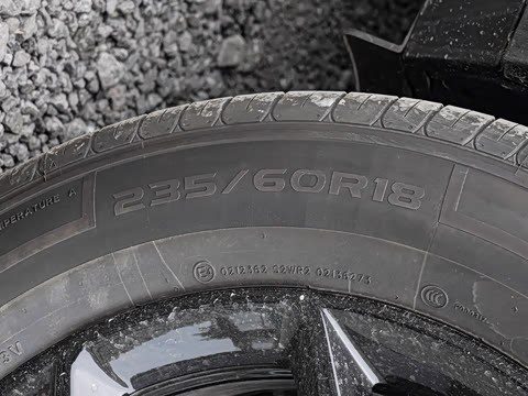 2025�� 501KM ����Pro��