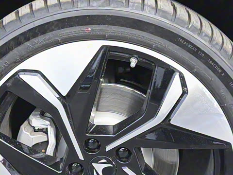 2022�� 653S+ 175kW