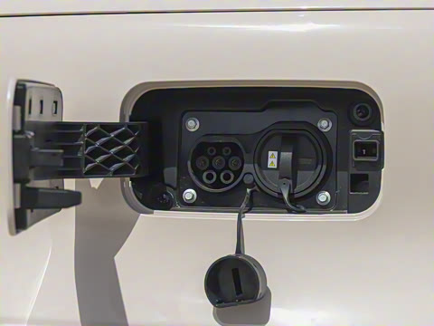 2025�� Pro 201km ���ư�