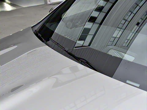 2021�� �Ŀ� E 300 �˶���