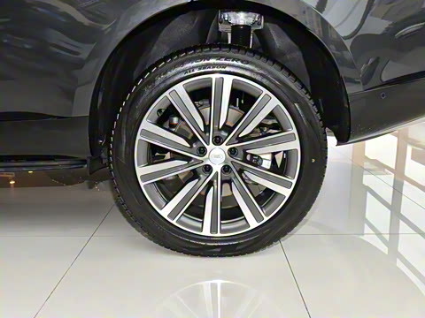 2025�� 3.0 L6 400PS �����ӳ���