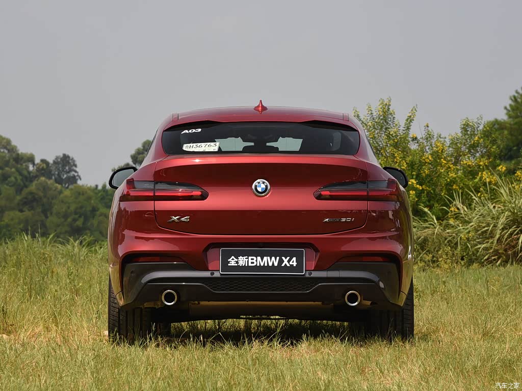 第一眼就觉得是我喜欢的类型 宝马x4