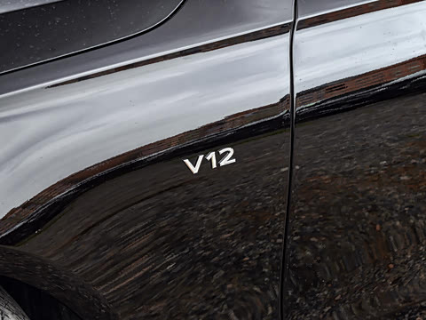 2025�� �Ŀ� S 680 4MATIC