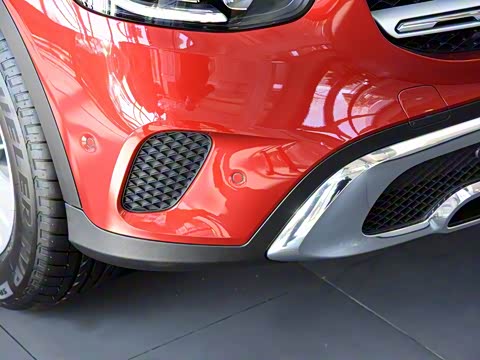 2020�� GLC 260 L 4MATIC ������