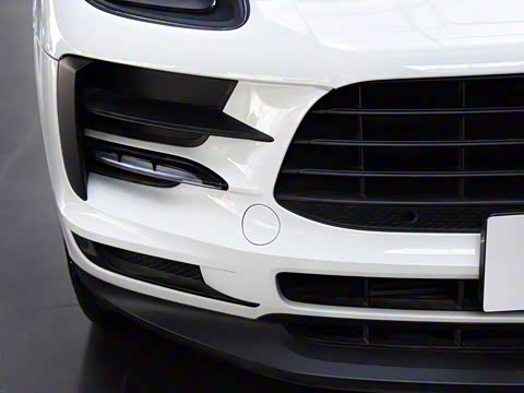 2018�� Macan 2.0T