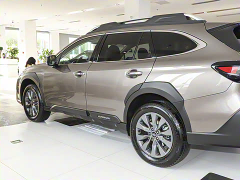 2024�� 2.5i AWD�˶��� EyeSight