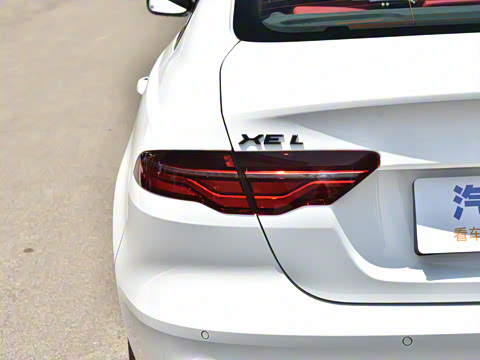 2025�� 2.0T 250PS R-DYNAMIC 90�����ذ�