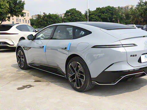 2025�� �Ŀ� Max�����