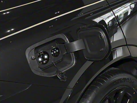 2025�� 702 �������� Max