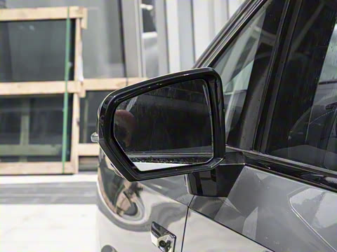 2025�� Ǭ��ϵ�� Ultra ͷ�Ȳ�