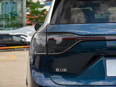 2025�� ���� Max�� 52kWh 5����