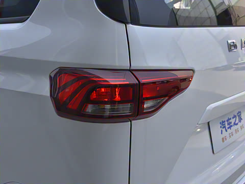 2023�� 2.0L ���ᴴ���� 9��